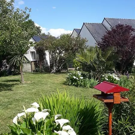 Auprès De Mon Arbre Bed & Breakfast