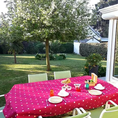 Auprès De Mon Arbre Bed & Breakfast